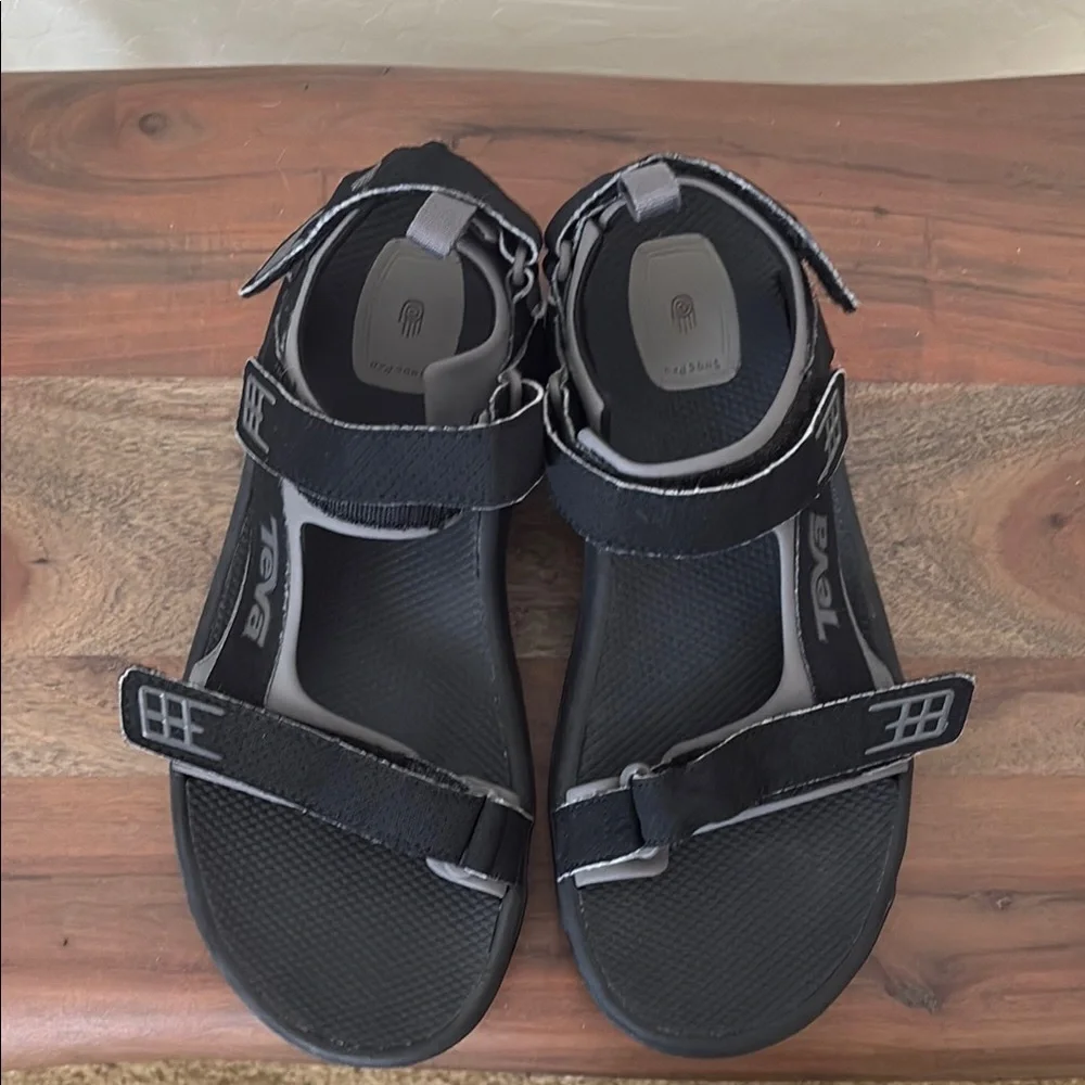 Teva Black and Gray Sport Sandals with Adjustable Straps. 9